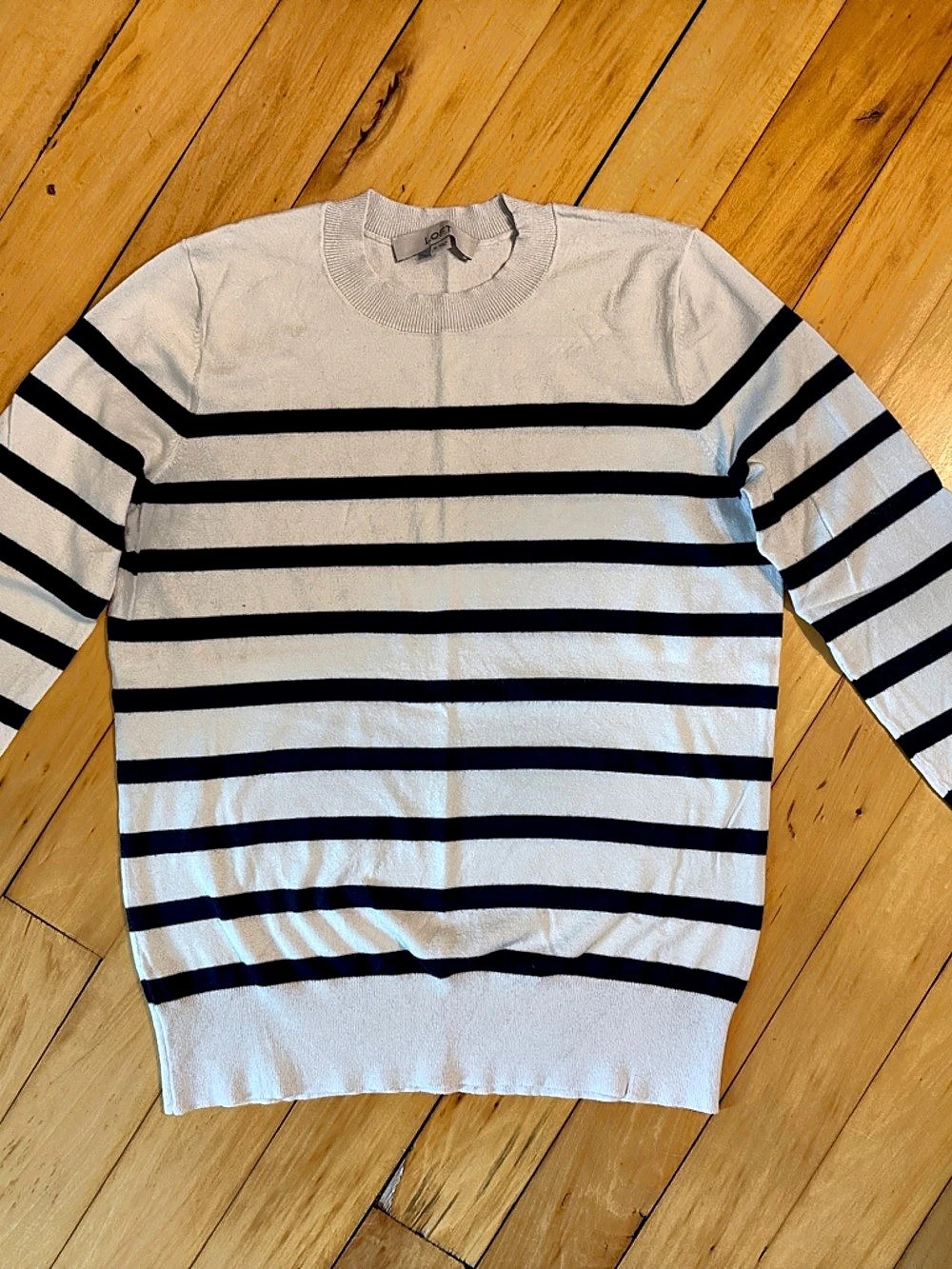 LOFT Striped Crewneck Sweater in White & Black Size Medium